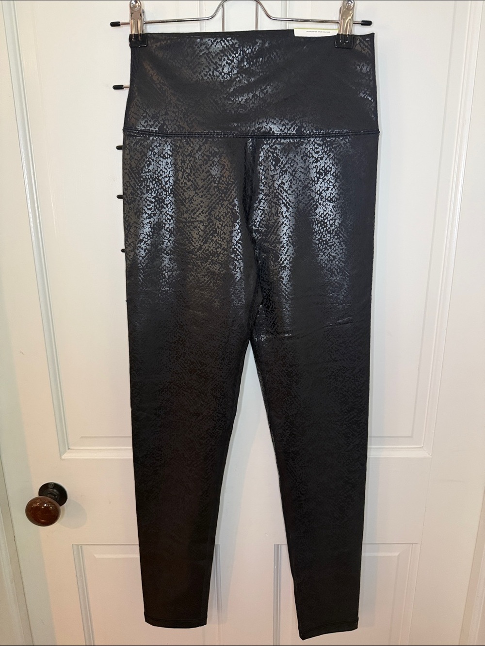 Offline High-Waist Black Shimmer Leggings